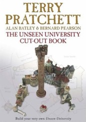 The Unseen University Cut Out Book- okladka